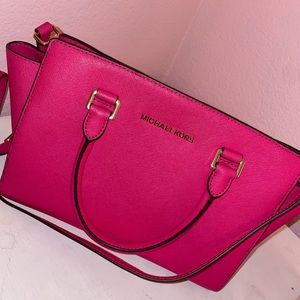 🌺MICHAEL KORS HOT PINK SELMA & MATCHING WALLET🌺